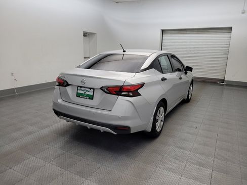 Used 2020 Nissan Versa S FWD image 9