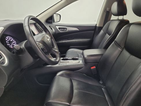 Used 2020 Nissan Pathfinder SL FWD image 17