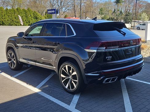 Certified 2024 Volkswagen Atlas Cross Sport SEL Premium R-Line AWD/4WD image 31