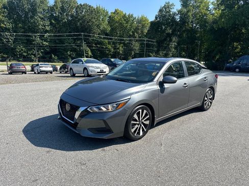 Used 2022 Nissan Sentra SV w/ SV Premium Package FWD image 3