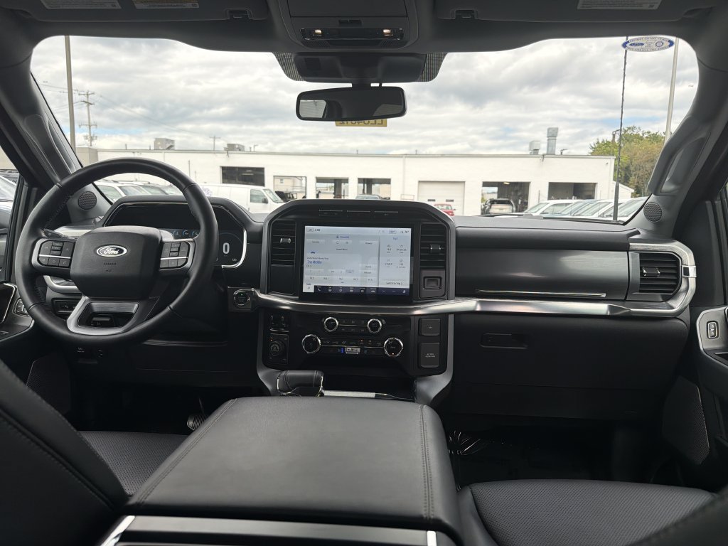Used 2023 Ford F150 Lariat AWD/4WD image 18