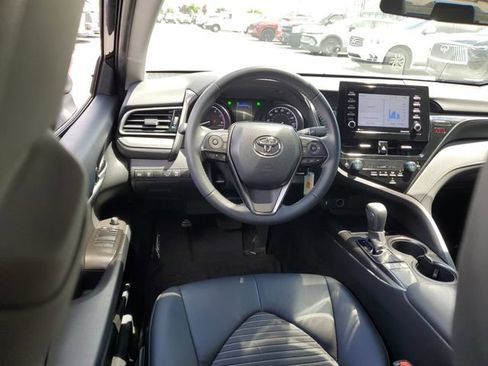 Used 2023 Toyota Camry SE FWD image 10