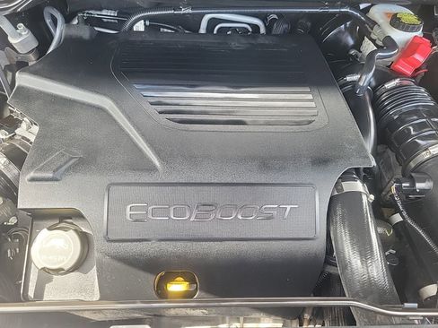 Used 2018 Ford Explorer Platinum AWD/4WD image 10