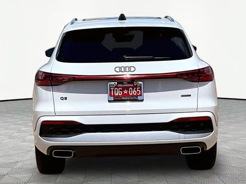 Used 2025 Audi Q5 Premium Plus w/ Premium Plus AWD/4WD image 4