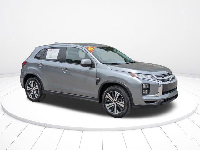 Used 2025 Mitsubishi Outlander Sport ES AWD/4WD image 2