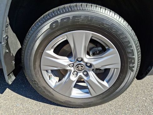 Certified 2024 Toyota RAV4 XLE AWD/4WD image 8