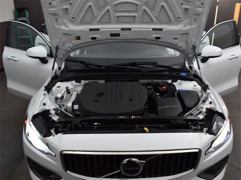 Used 2023 Volvo S60 B5 Ultimate w/ Climate Package image 42