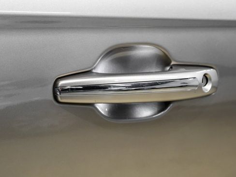 Used 2019 Lincoln Nautilus Reserve image 56