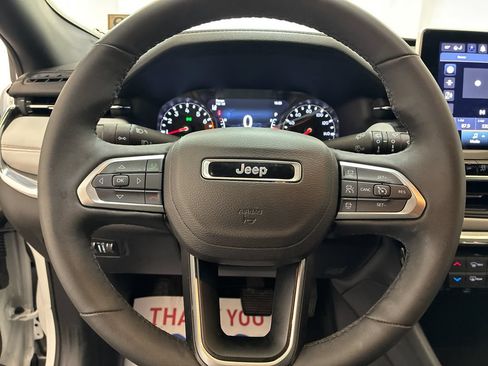 Used 2023 Jeep Compass Limited w/ Sun and Sound Group AWD/4WD image 14