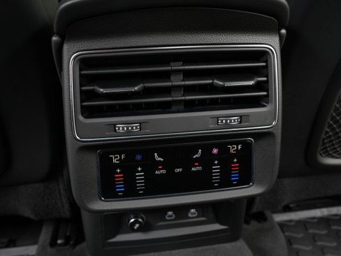 Used 2023 Audi Q8 Premium Plus w/ Premium Plus Package image 63