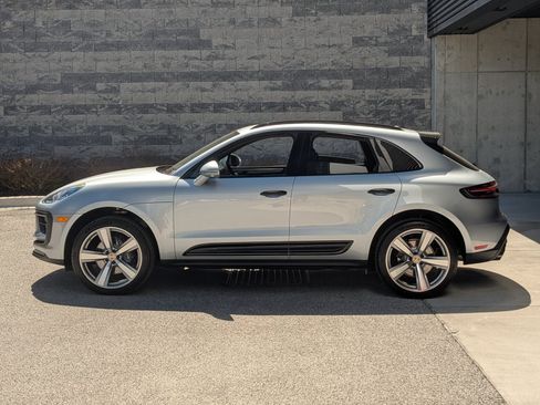New 2026 Porsche Macan AWD/4WD image 2