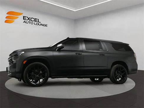 Used 2022 Chevrolet Suburban RST w/ Luxury Package image 49