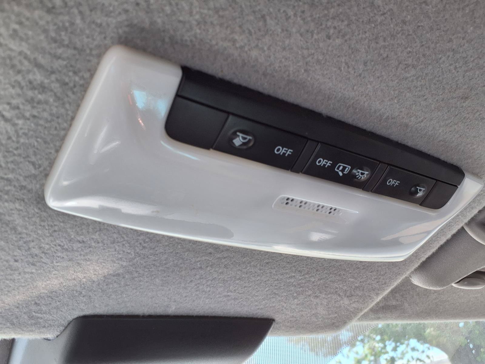 Used 2021 Nissan Kicks S FWD image 18