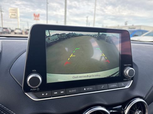 Used 2025 Nissan Sentra SV image 13