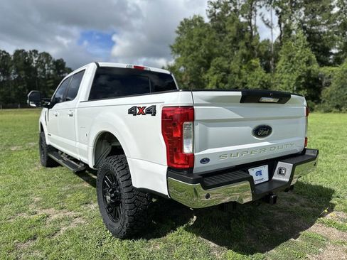 Used 2019 Ford F250 Lariat w/ Lariat Value Package AWD/4WD image 8