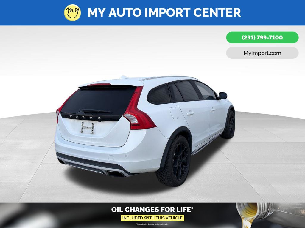 Used 2017 Volvo V60 T5 Cross Country w/ Convenience Package AWD/4WD image 5