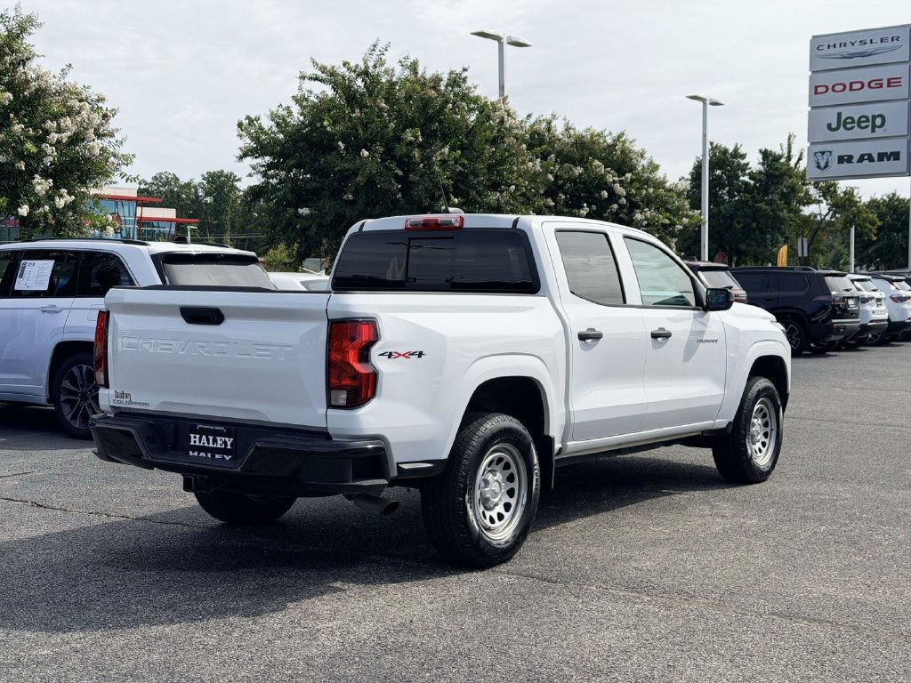 Used 2023 Chevrolet Colorado W/T w/ WT Convenience Package II AWD/4WD image 2