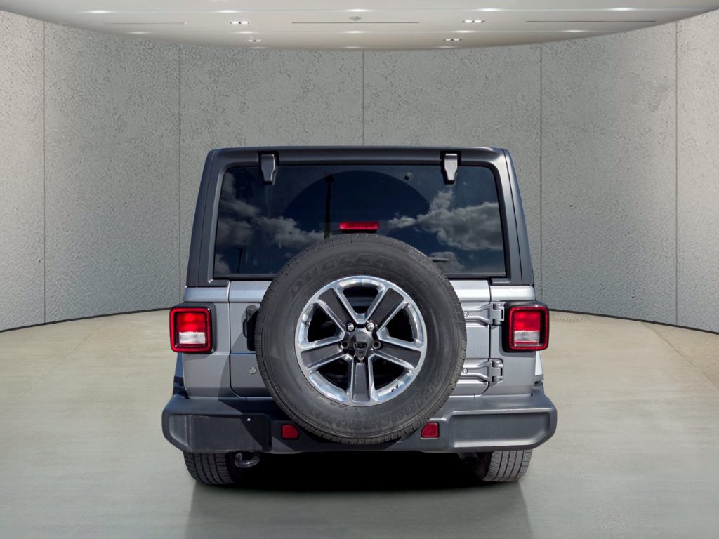 Used 2019 Jeep Wrangler Unlimited Sahara AWD/4WD image 7