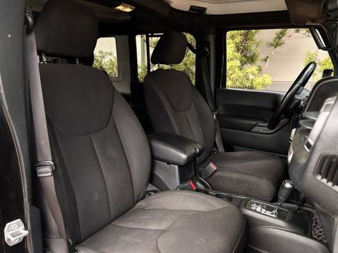 Used 2017 Jeep Wrangler Unlimited Sport image 25
