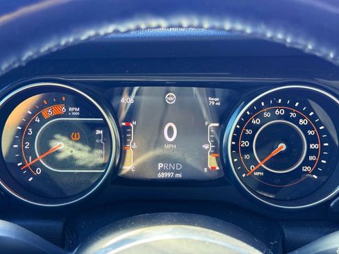 Used 2021 Jeep Wrangler Unlimited Sahara image 19