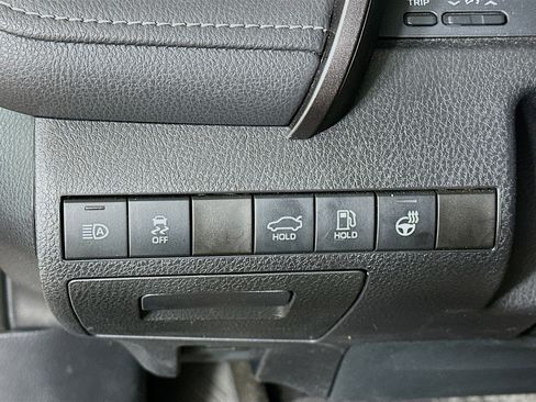 Used 2022 Toyota Camry XSE image 17