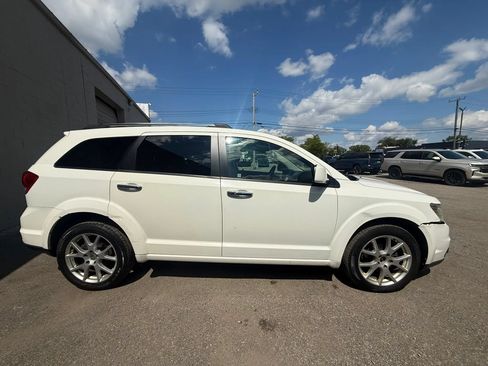 Used 2011 Dodge Journey Crew w/ Driver Convenience Group AWD/4WD image 4