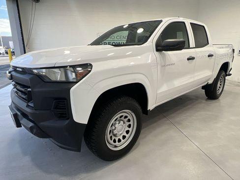 Used 2023 Chevrolet Colorado W/T image 4