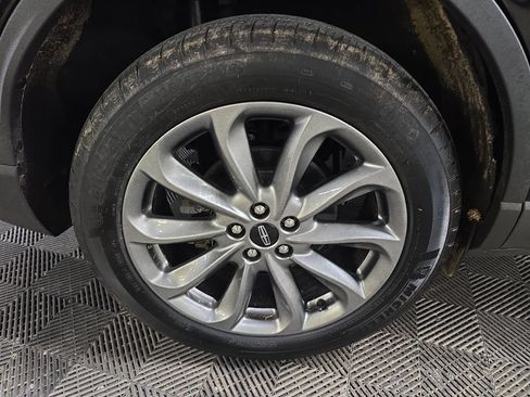Used 2021 Lincoln Corsair AWD w/ Premium Package image 17