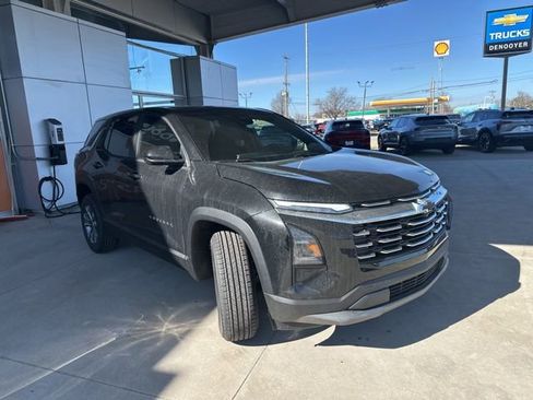 New 2026 Chevrolet Equinox LT AWD/4WD image 3