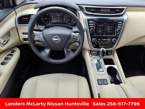 Used 2024 Nissan Murano SV FWD image 15