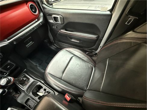 Used 2018 Jeep Wrangler Rubicon w/ Steel Bumper Group image 10