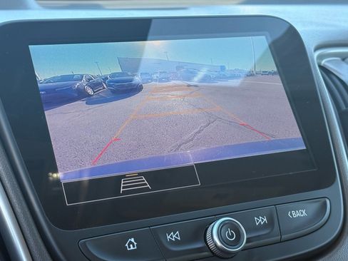 Used 2025 Chevrolet Malibu LT image 23