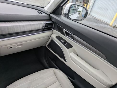 Certified 2023 Kia Telluride SX Prestige AWD/4WD image 14