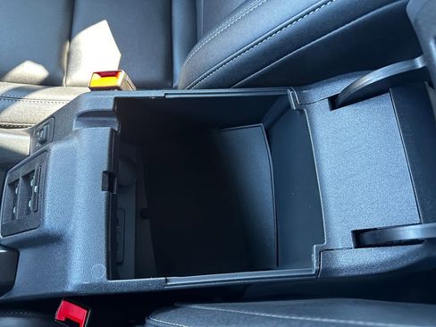 New 2025 Ford Bronco Badlands image 75