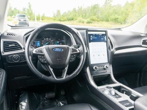 Used 2022 Ford Edge SEL AWD/4WD image 12