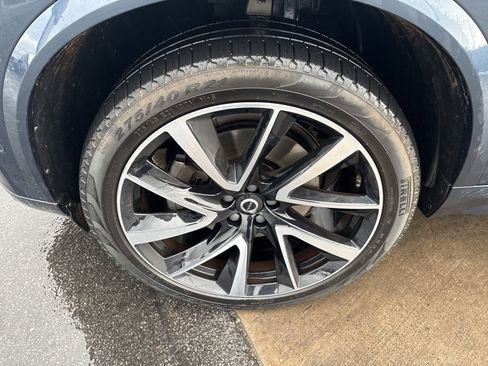 Certified 2023 Volvo XC90 B6 Plus w/ Protection Package Premier image 11