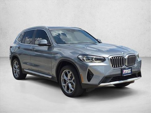Used 2024 BMW X3 sDrive30i w/ Premium Package RWD image 3