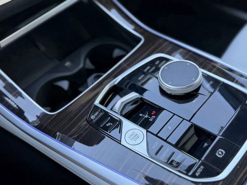 Certified 2024 BMW X5 sDrive40i w/ Premium Package image 23