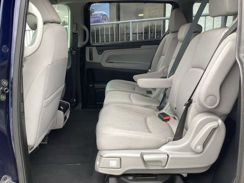 Used 2018 Honda Odyssey EX image 14