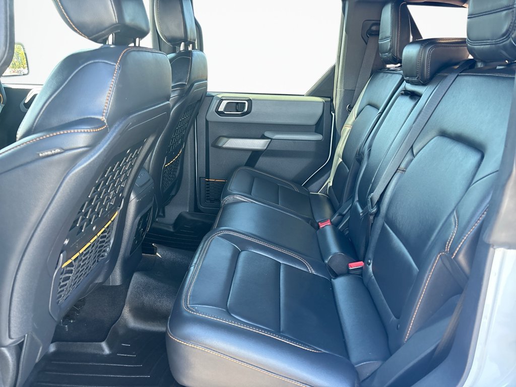 Used 2023 Ford Bronco Badlands w/ Sasquatch Package AWD/4WD image 19