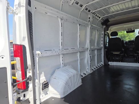 Used 2023 RAM ProMaster 2500 FWD image 17