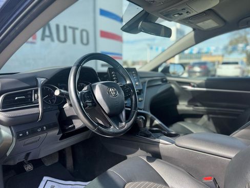 Used 2022 Toyota Camry SE image 37