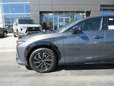 New 2026 Lexus RZ 450e AWD image 2