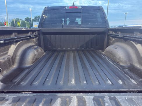 Used 2023 RAM 1500 Laramie AWD/4WD image 7