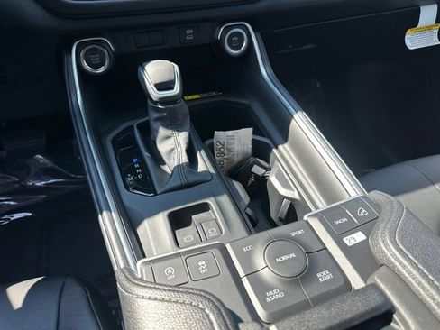 Used 2026 Toyota Grand Highlander AWD image 29