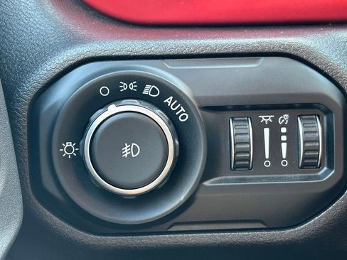 Used 2021 Jeep Wrangler Unlimited Rubicon image 24