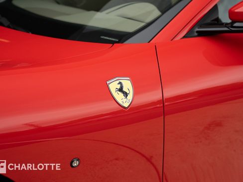 Used 2022 Ferrari Roma RWD image 11
