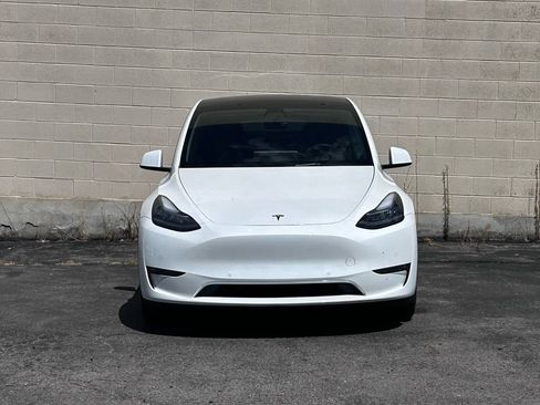 Used 2021 Tesla Model Y Long Range AWD/4WD image 8