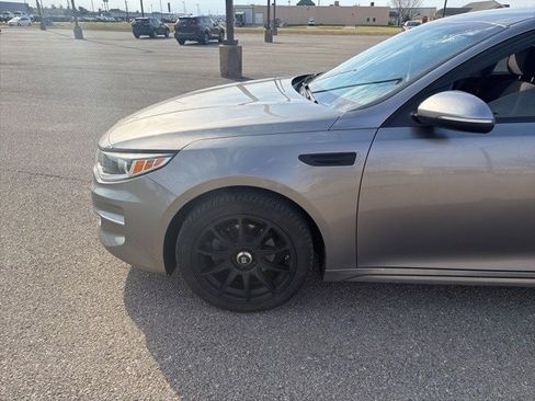 Used 2016 Kia Optima LX image 6