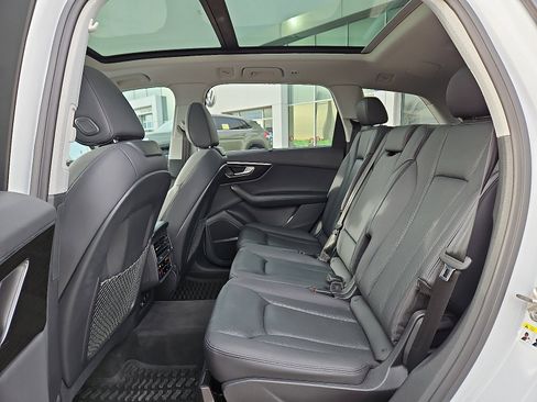 Used 2023 Audi Q7 2.0T Premium Plus w/ Premium Plus Package image 9